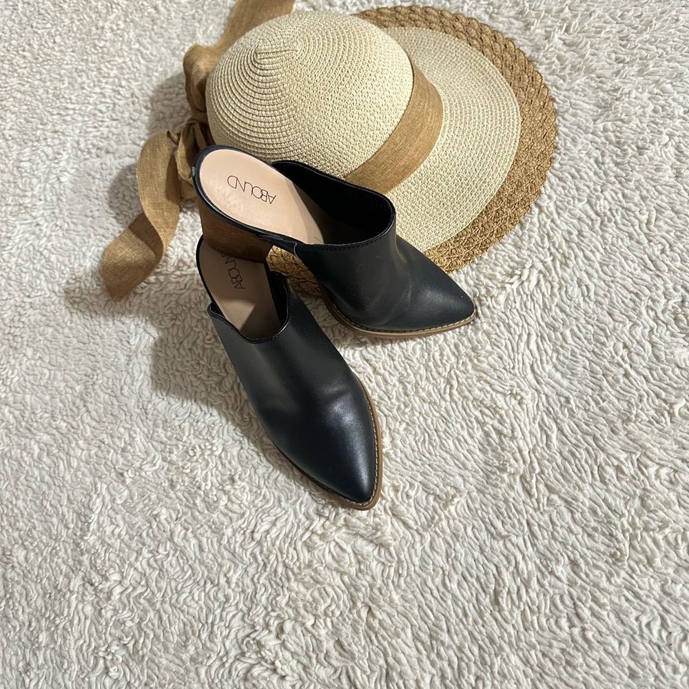 Abound Black Leather Mules